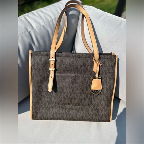 michael michael kors darien medium tote|MICHAEL Michael Kors Darien Medium Tote .